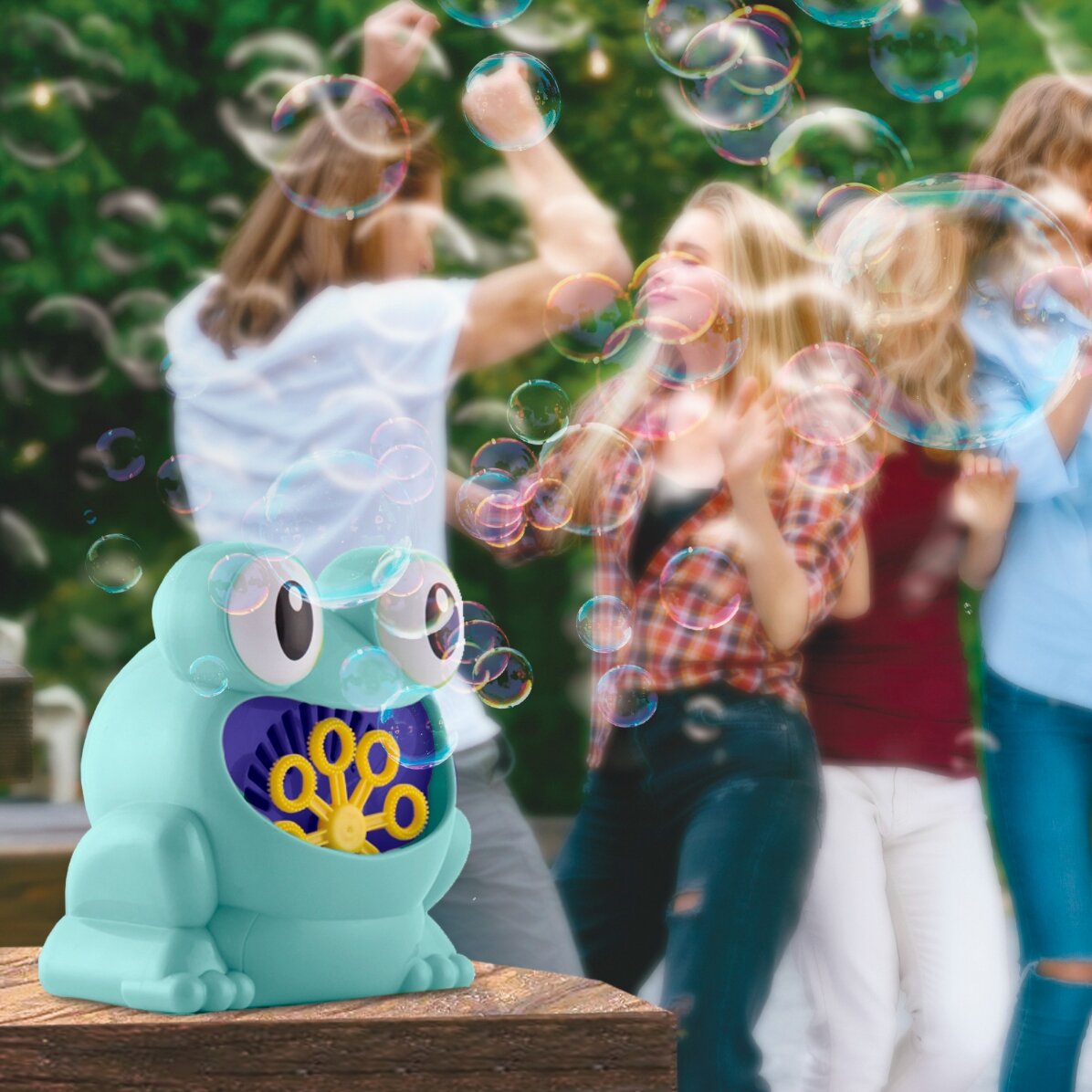 Kikkertje-speeltje met ballonnenverspreider