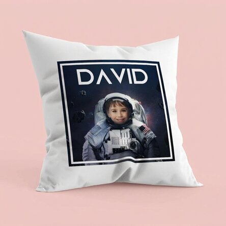 Gepersonaliseerd kussen met foto en naam - Astronaut