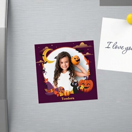 Gepersonaliseerde magneet van 10x10 met een foto en tekst - Happy Halloween