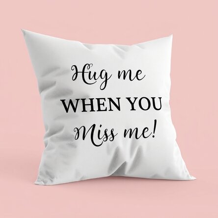Gepersonaliseerd kussen met tekst - Hug me
