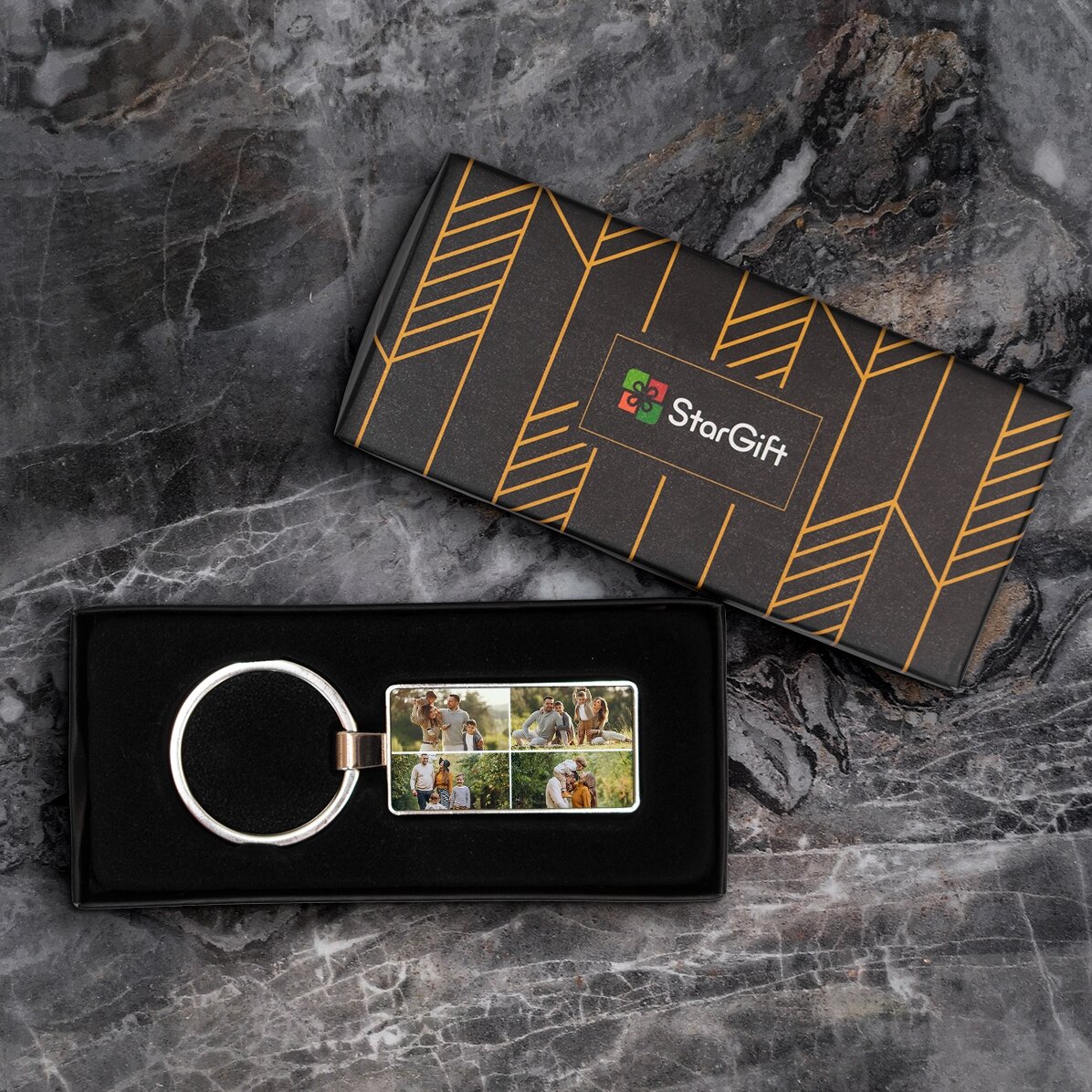 Gepersonaliseerde sleutelhanger met 4 foto’s en tekst