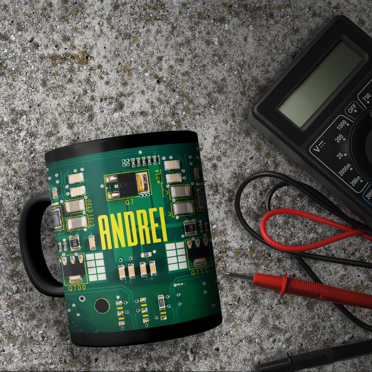 Gepersonaliseerde zwarte beker met tekst voor elektronicaliefhebbers - Motherboard