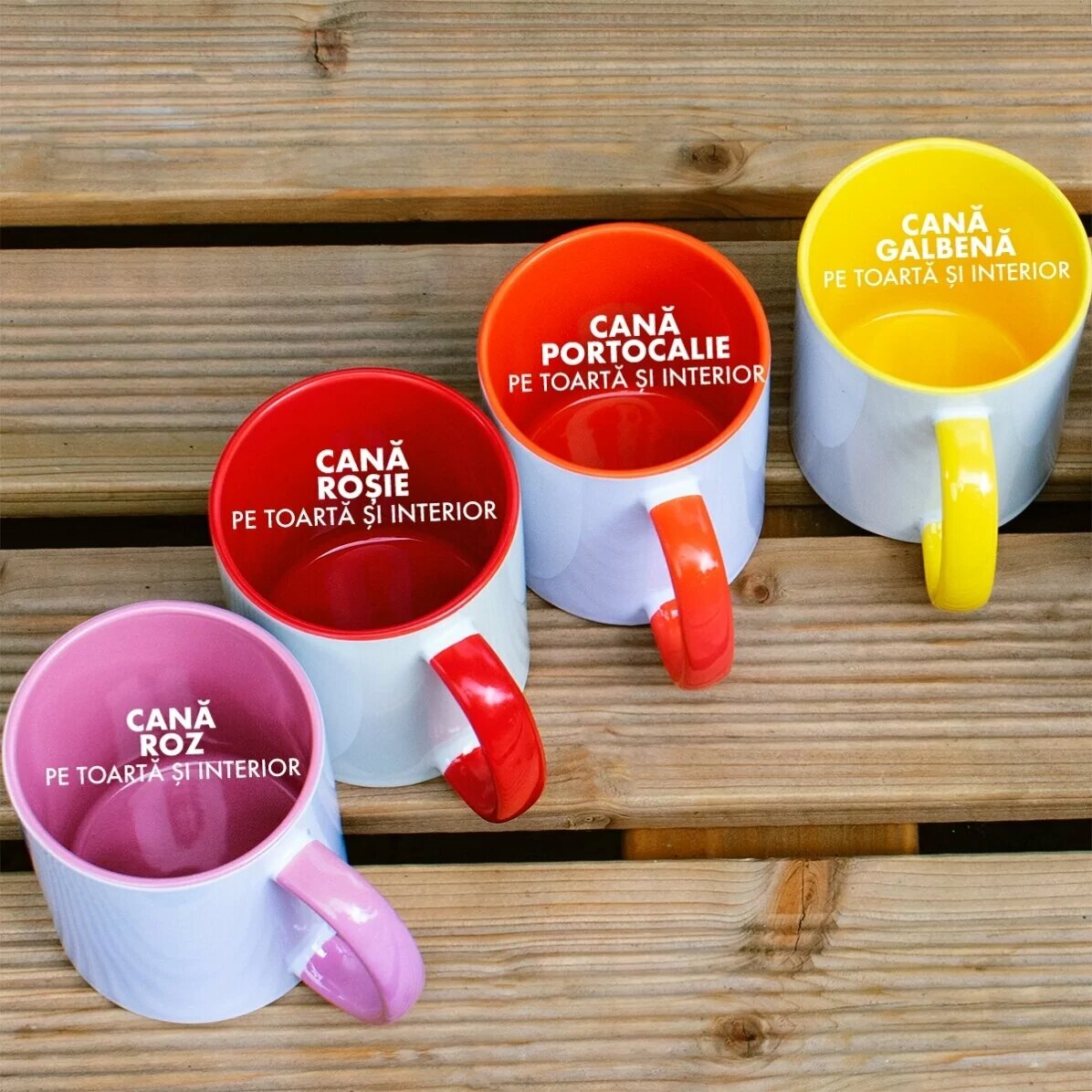 Gepersonaliseerde mok met logo en tekst - Fijne Pasen!