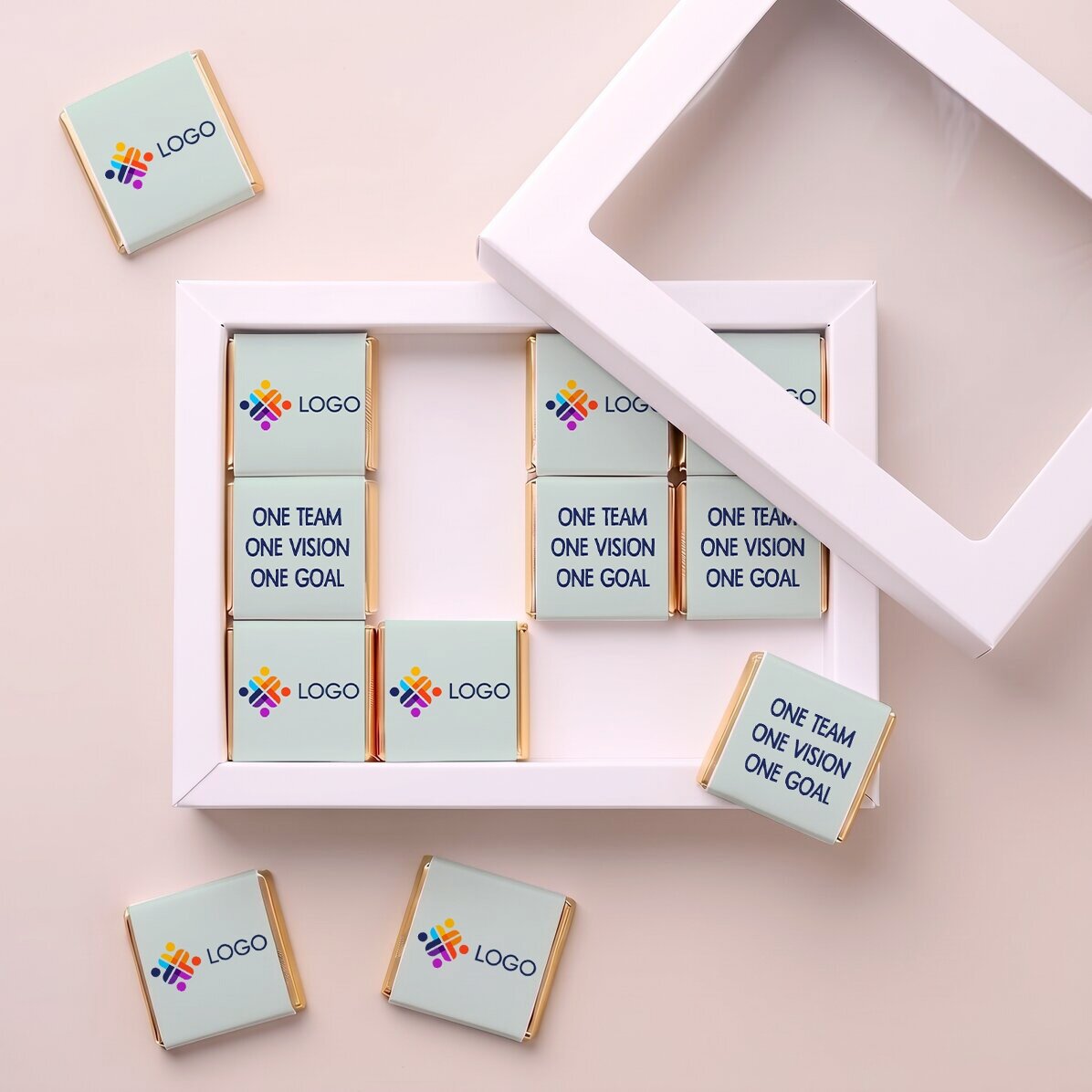 Geschenkdoos met 12 mini-chocoladehapjes, gepersonaliseerd met logo en boodschap
