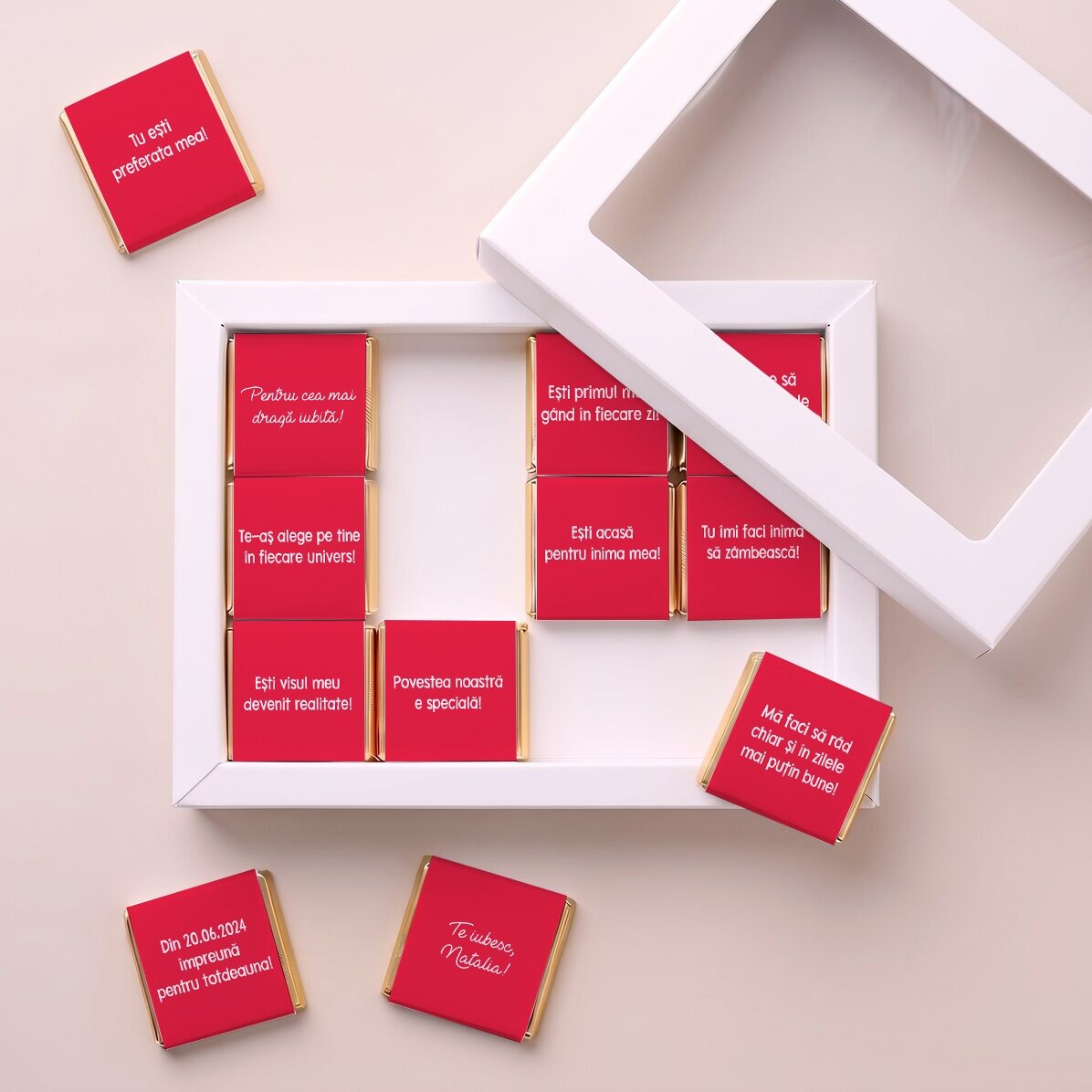 Geschenkdoos met 12 gepersonaliseerde minichocolade met boodschappen