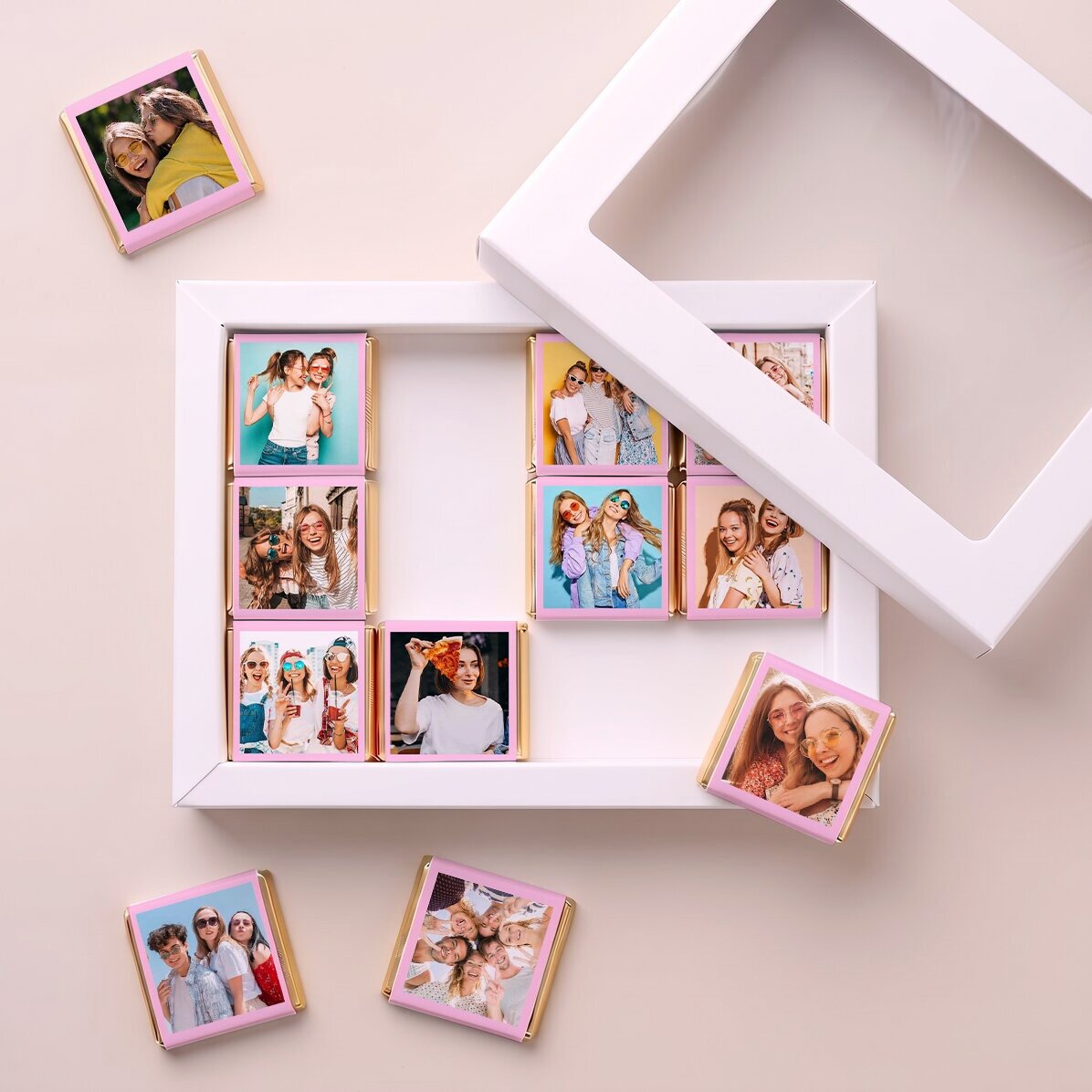 Geschenkdoos met 12 gepersonaliseerde minichocolade met foto’s
