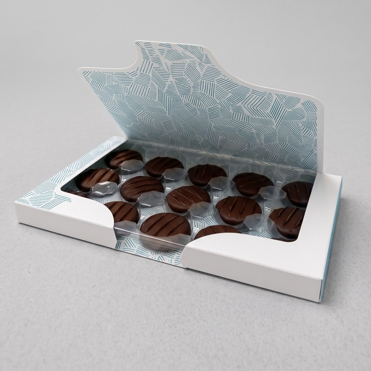Snoepdoos met crèmevulling, voorzien van een eigen logo en boodschap - Gold Christmas
