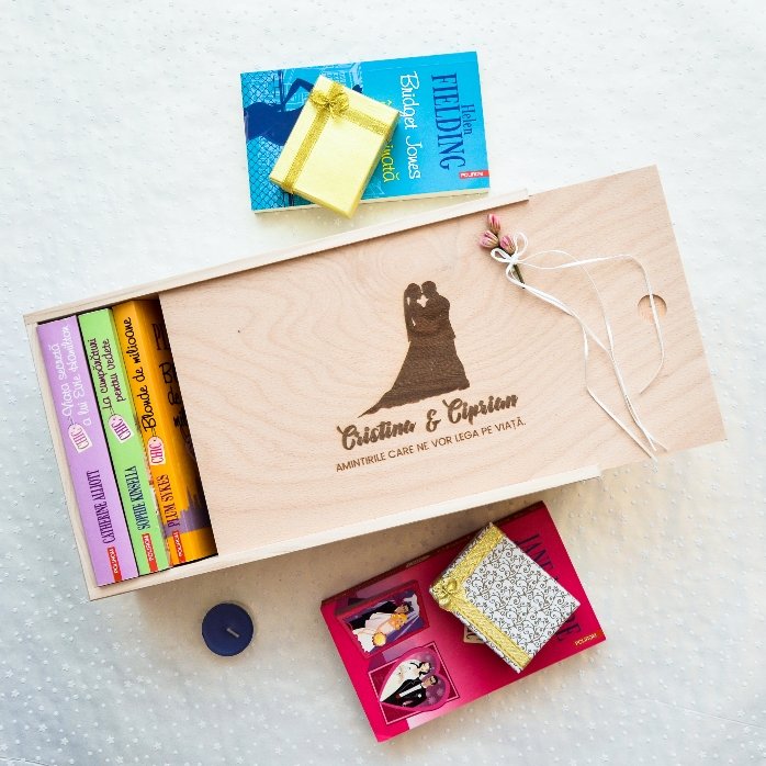 Personalised wooden gift box - Our memories