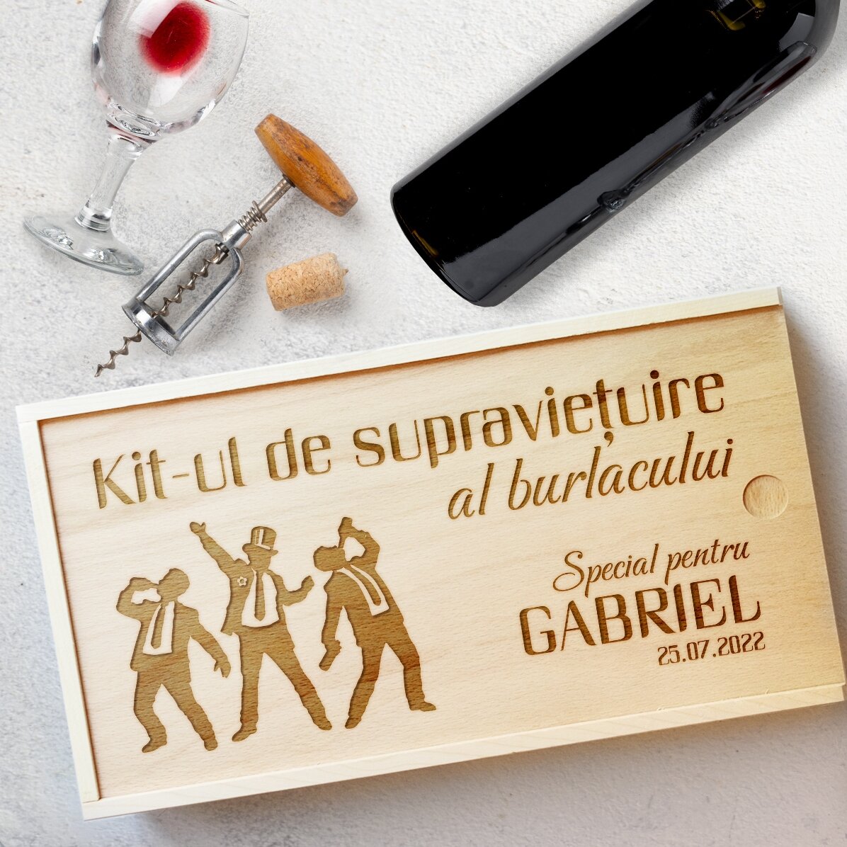 Gepersonaliseerde houten geschenkdoos met boodschap - Overlevingspakket voor het vrijgezellenfeest