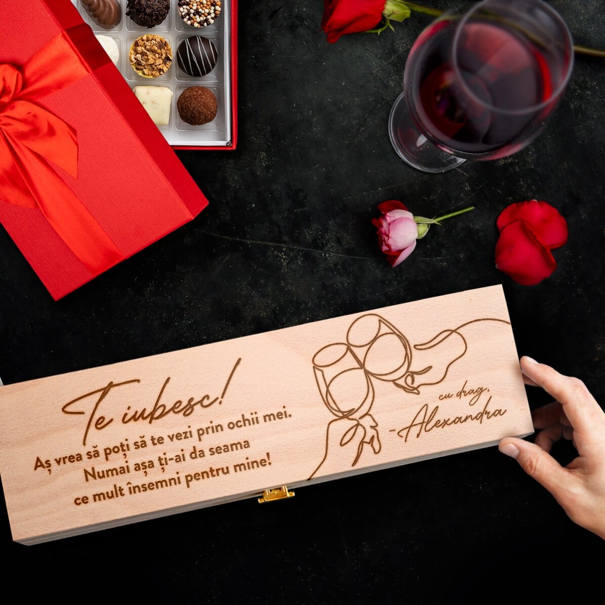 Personalised wine box with message and signature - I love you!