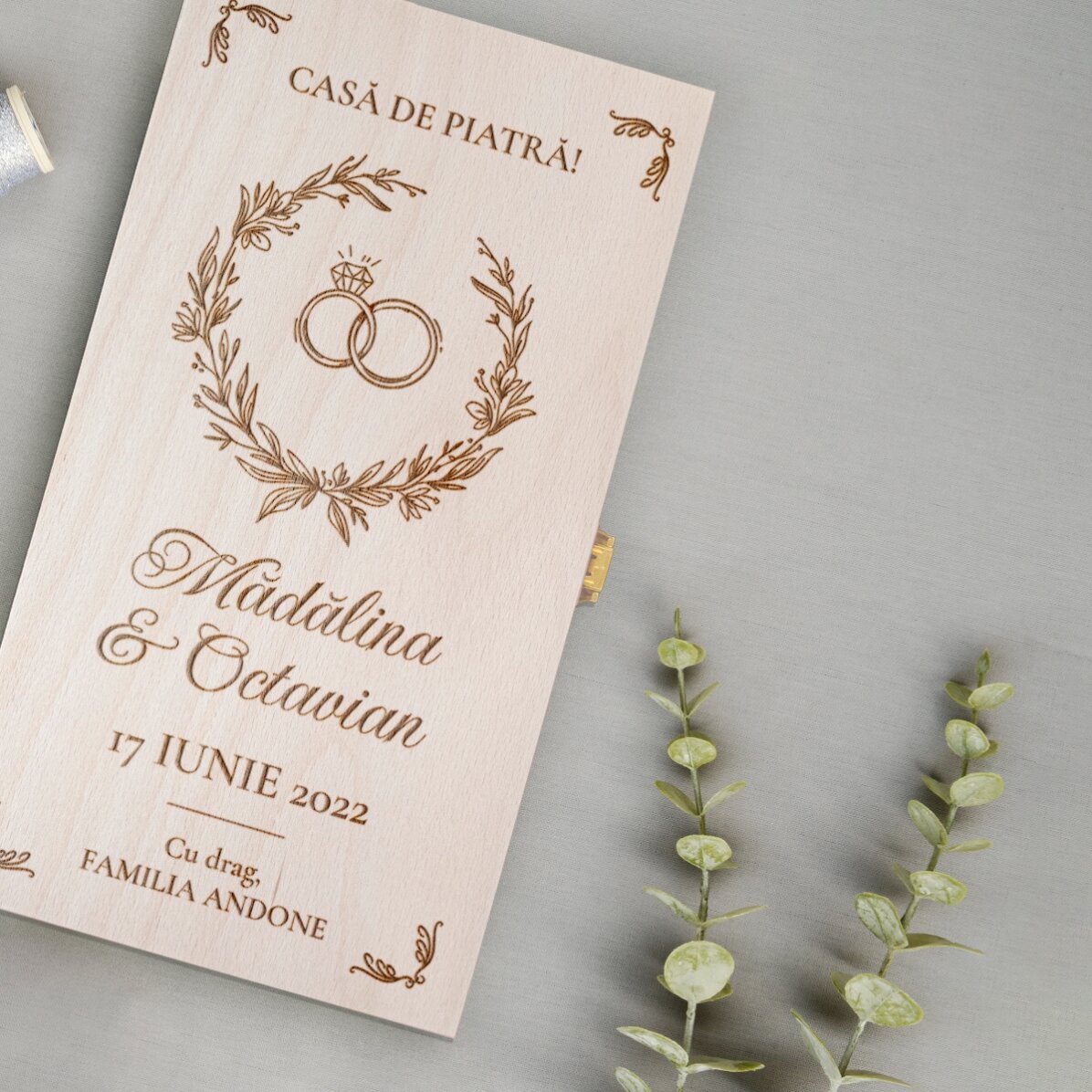 Gepersonaliseerde wijnkist voor twee flessen met tekst - Casa de piatra