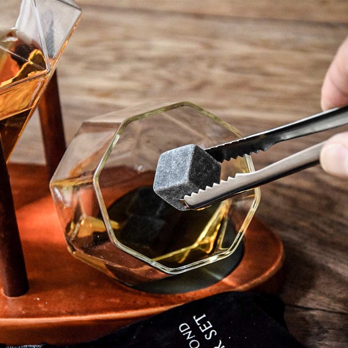 Luxe diamantdecanter met twee glazen