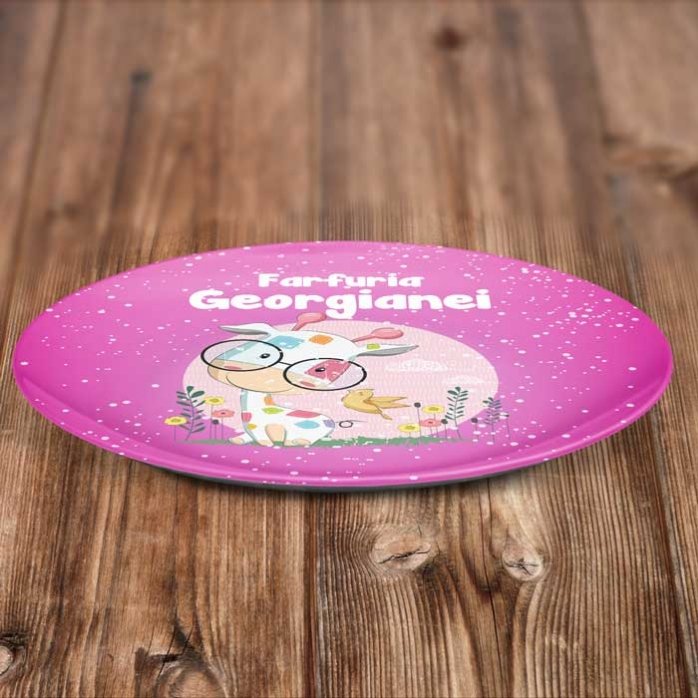 Roze bord met persoonlijke tekst
