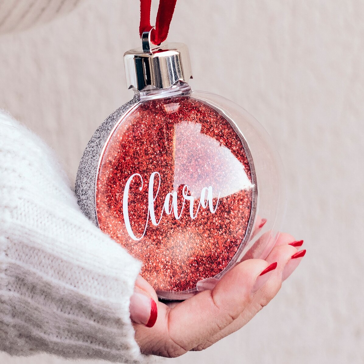 Gepersonaliseerde wereldbol met jouw naam - Rode glitter