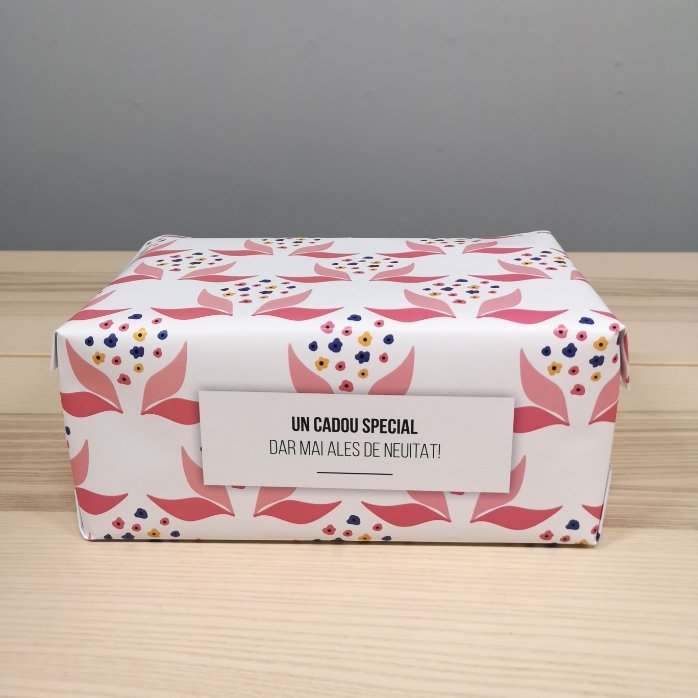 Gepersonaliseerd cadeaupapier met tekst - Floricele