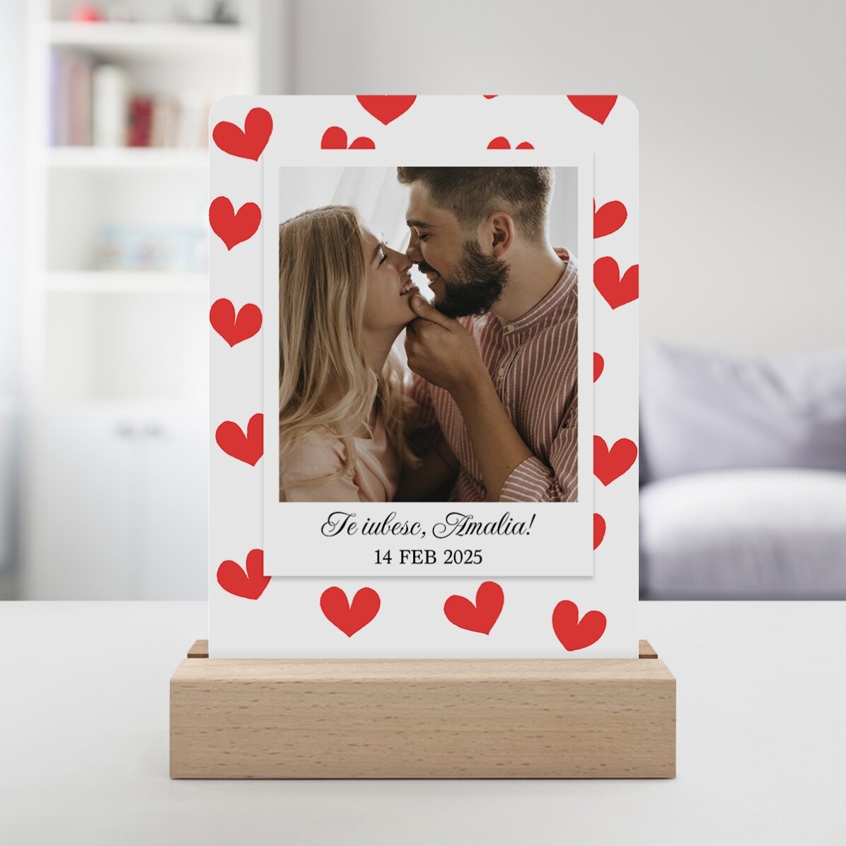 Gepersonaliseerde LED-nachtlamp met een foto en een boodschap - Hartjes