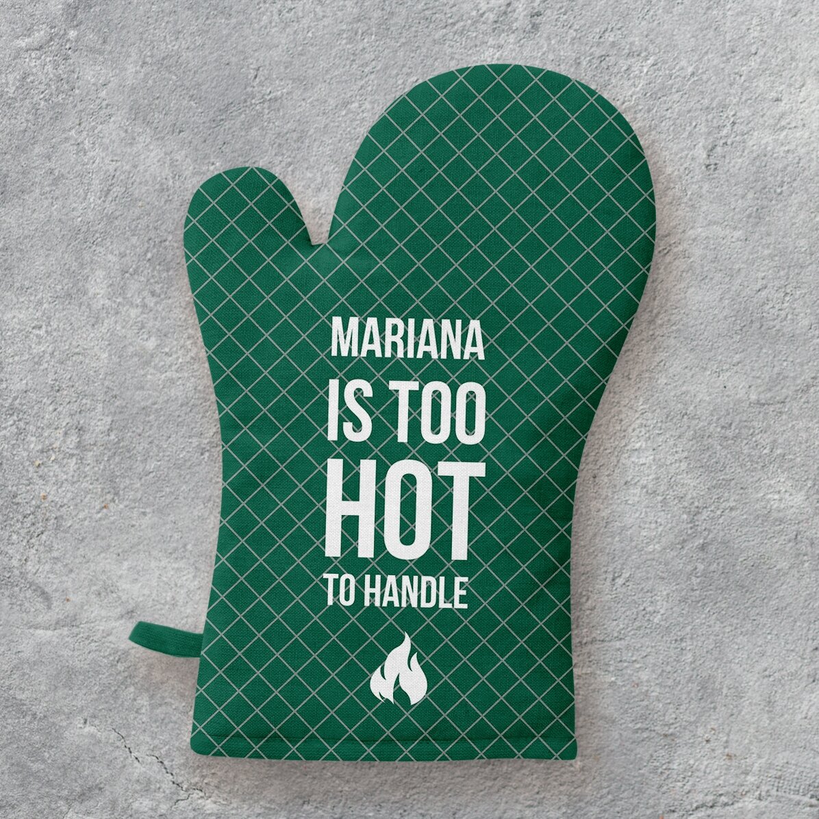 Gepersonaliseerde keukenhandschoen met tekst - Too hot
