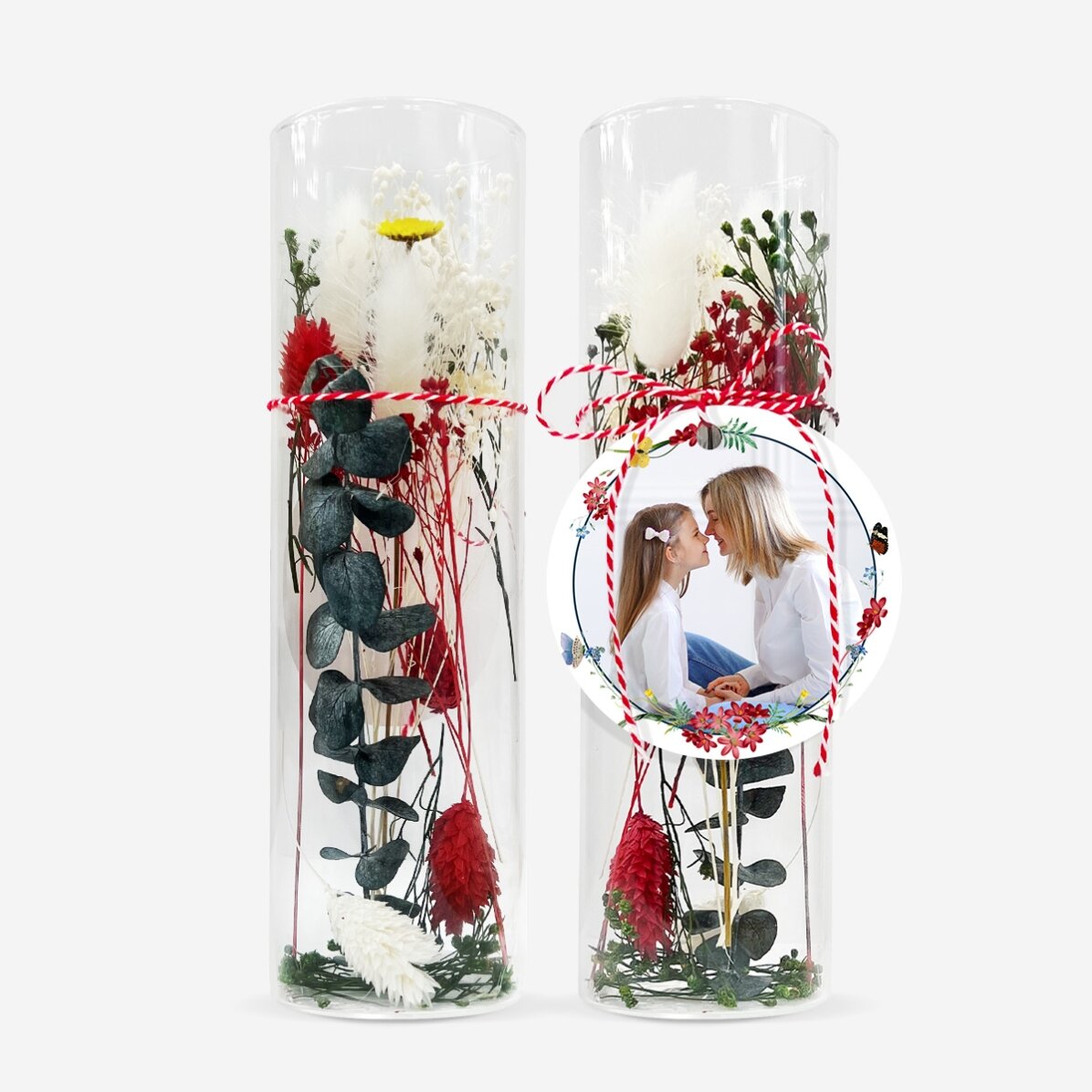 Glass martisor ornament with preserved flowers, personalised with a photo