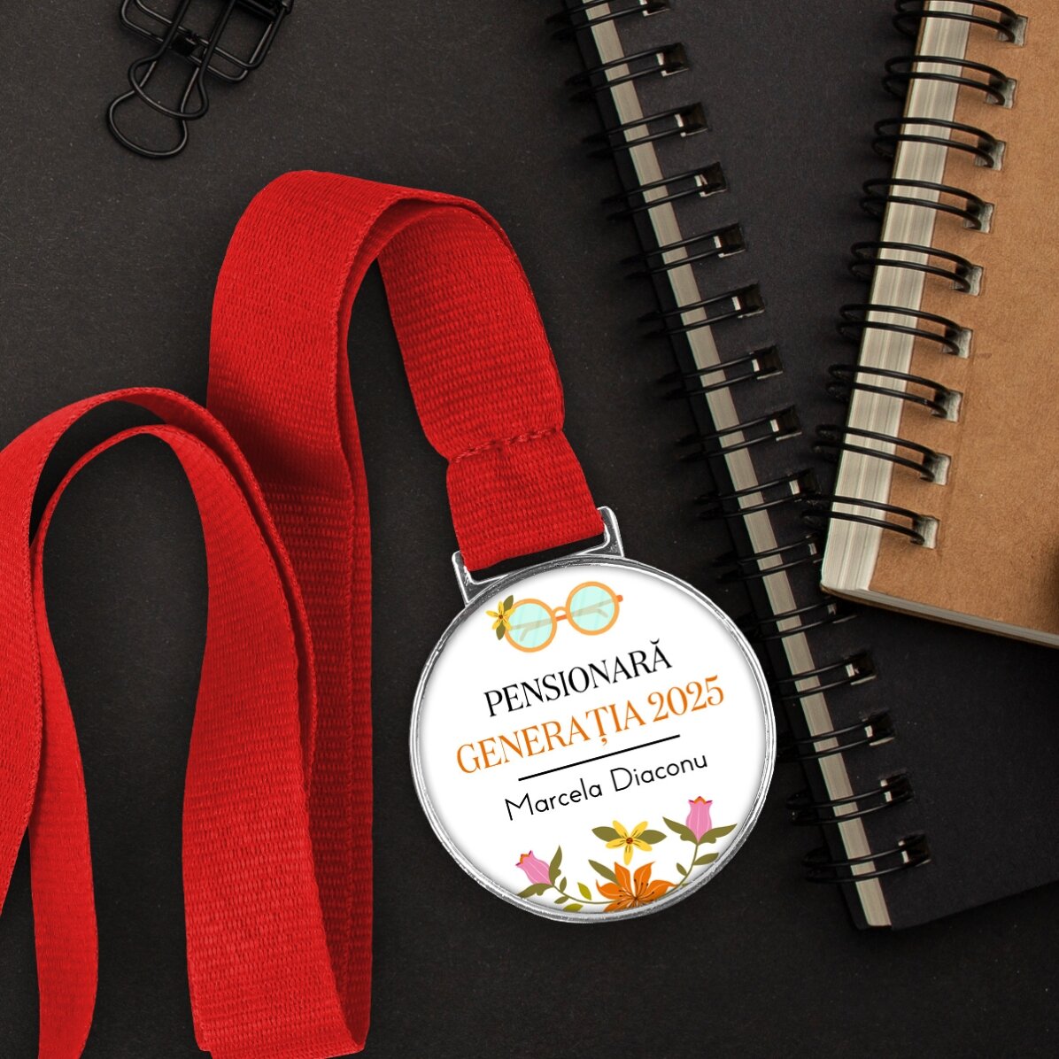 Personalised medal with text - Retirement
