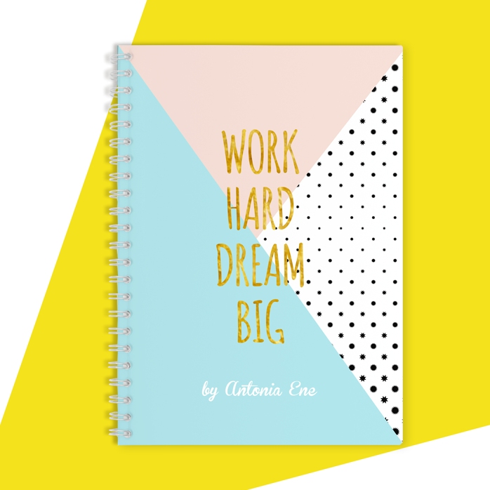 Gepersonaliseerd notitieboekje - Work Hard, Dream Big
