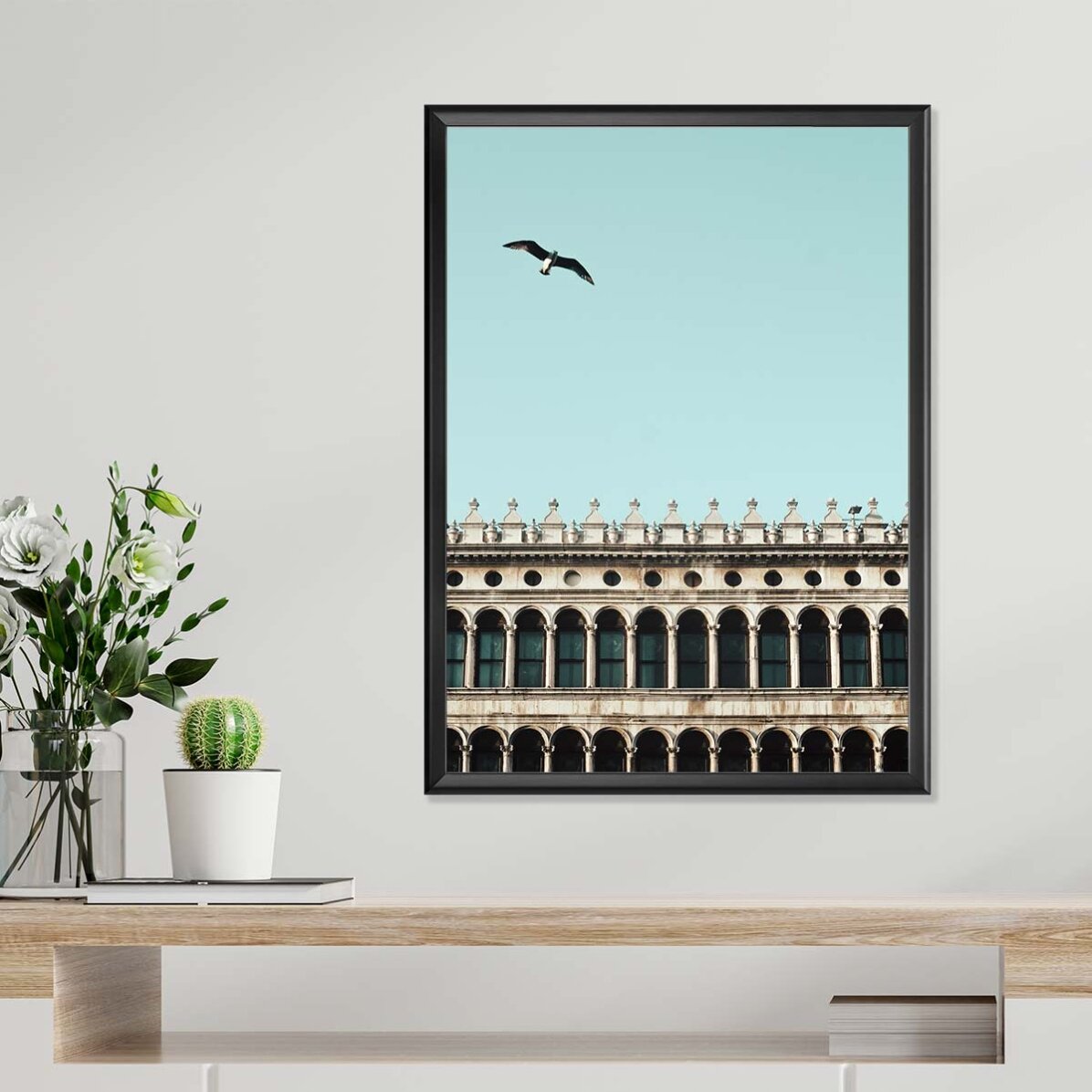 Poster met een vogel en een gebouw