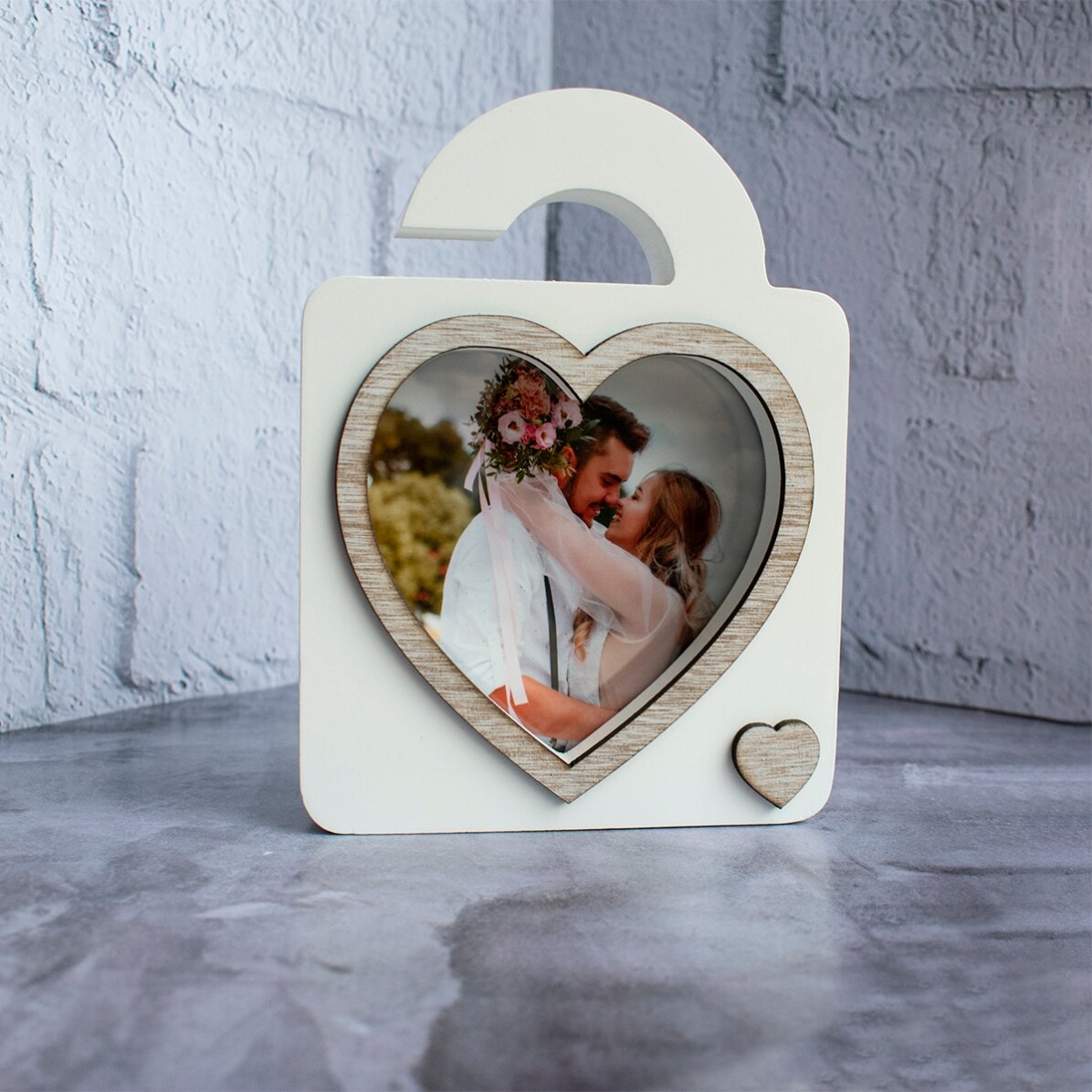 Desk photo frame with one photo - lacquered model