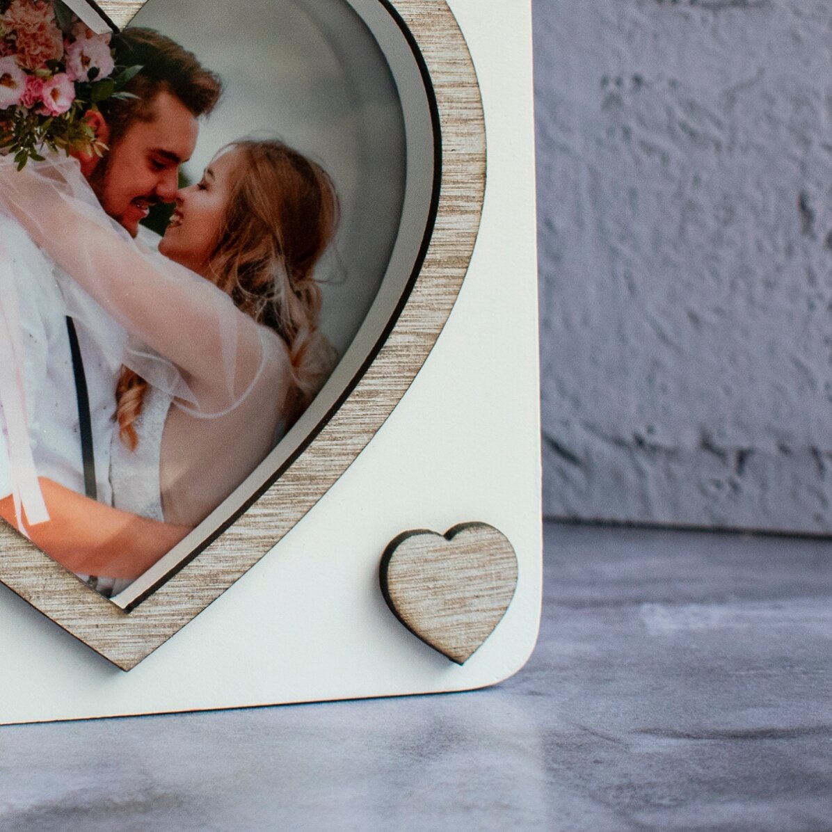 Desk photo frame with one photo - lacquered model