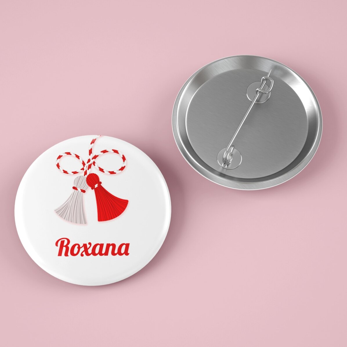 Martisor-cadeauset met een mini-chocoladereep en een gepersonaliseerd speldje met naam