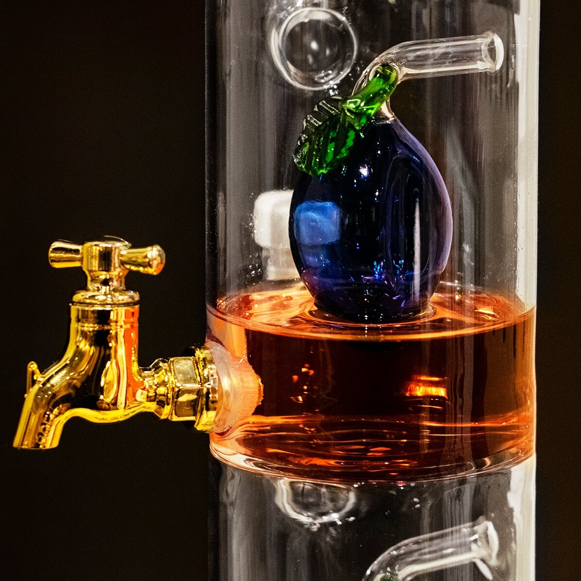 Drinks set with 3 tiers and 6 glasses