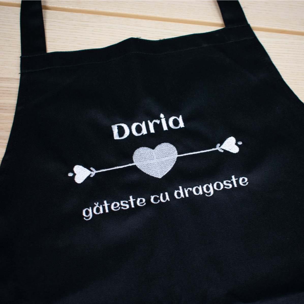 Personalised apron with text - We cook with love
