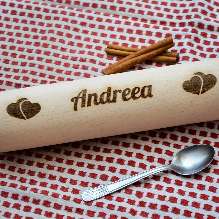Houten draaiboutje, gepersonaliseerd met de liefdesnaam