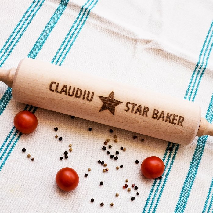 Personalised wooden rolling pin - Star Baker