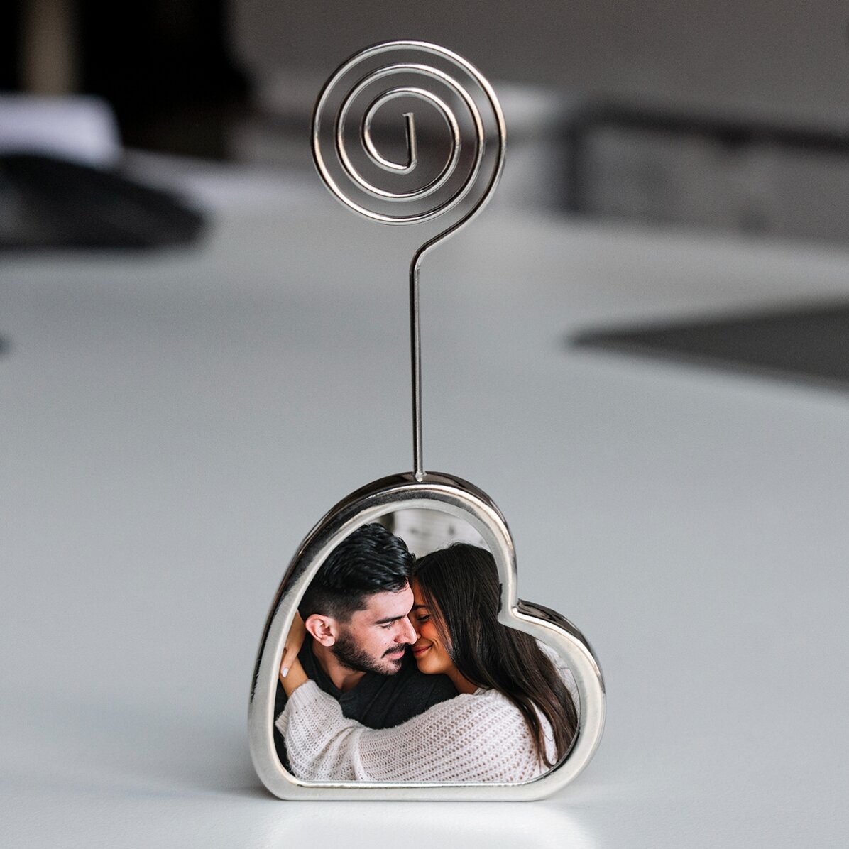 Personalised message holder with a photo and message