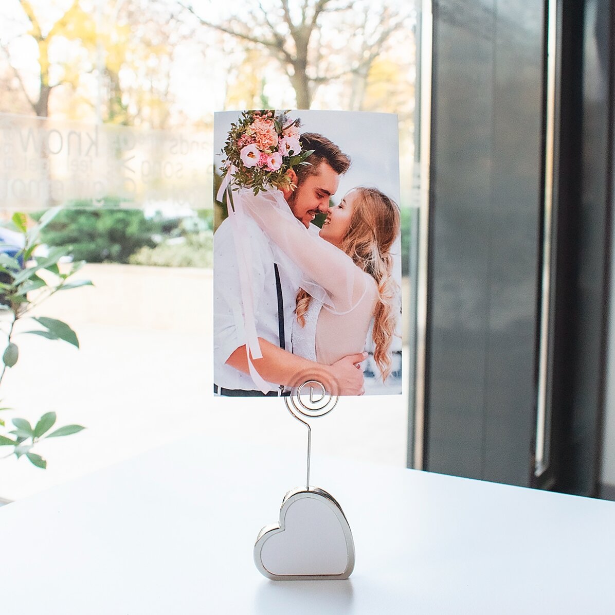 Personalised message holder with a photo and message