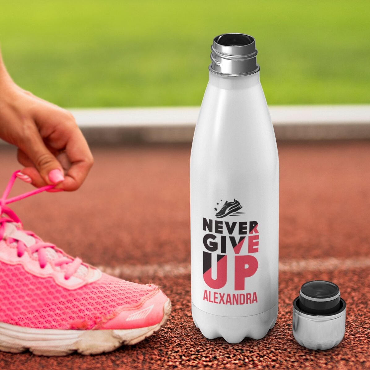 Gepersonaliseerde thermosfles met witte bodem en naam - Never give up