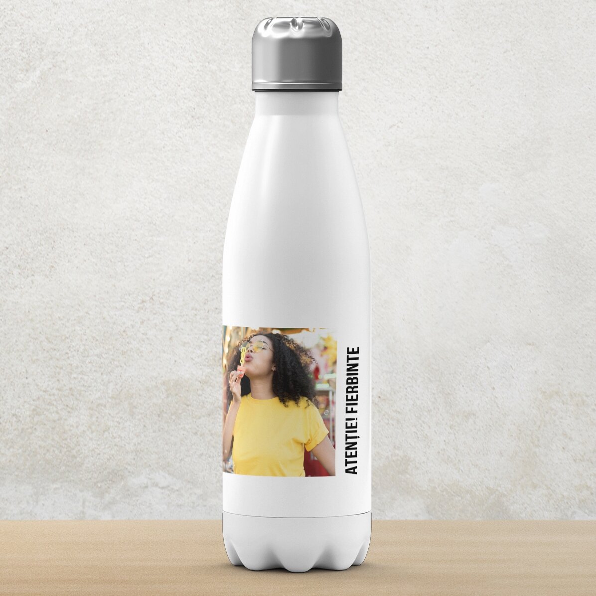 Thermosfles met witte bodem, gepersonaliseerd met een foto en tekst