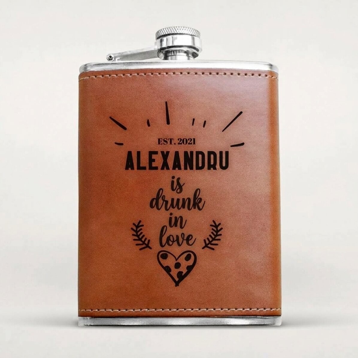 Gepersonaliseerde, met leer beklede zakfles - Drunk in love