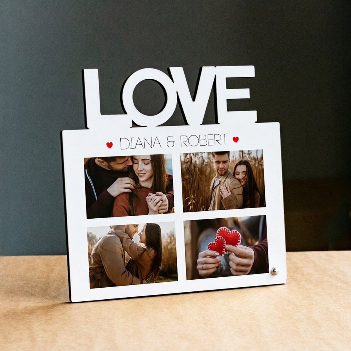 Gepersonaliseerde fotolijst voor op het bureau met 4 foto’s en tekst – model LOVE