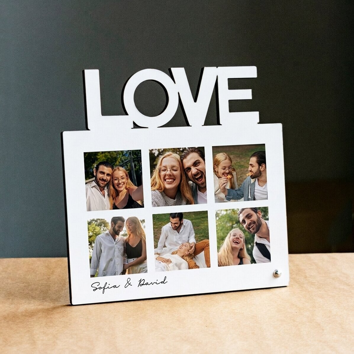 Gepersonaliseerde fotolijst voor op het bureau met 6 foto’s en tekst – model LOVE
