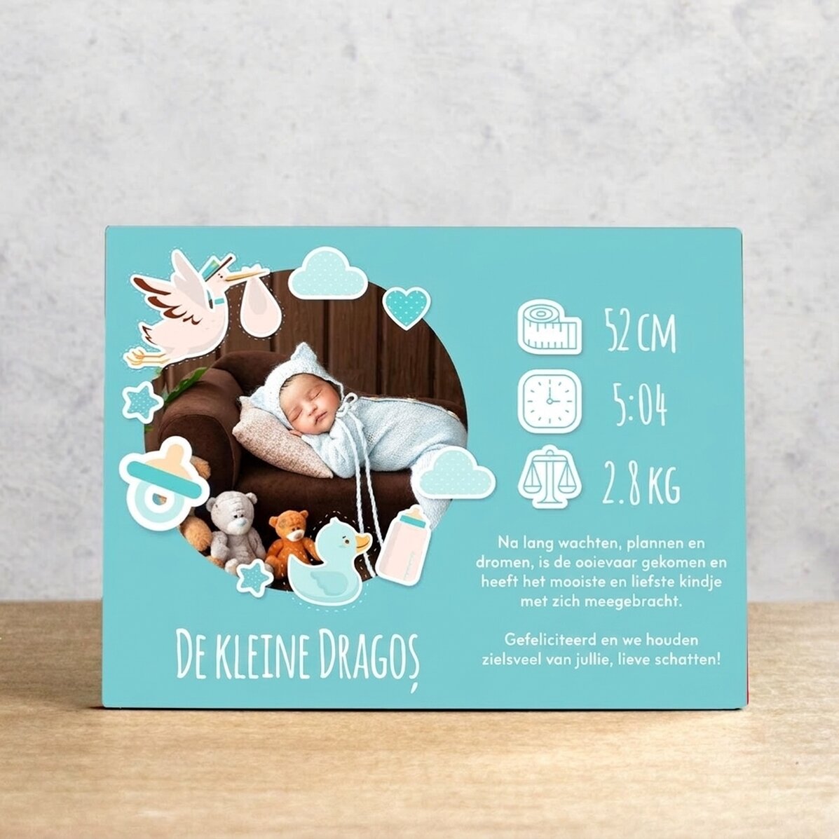 Gepersonaliseerde fotolijst voor op het bureau met een foto en tekst - Onze kleine schat