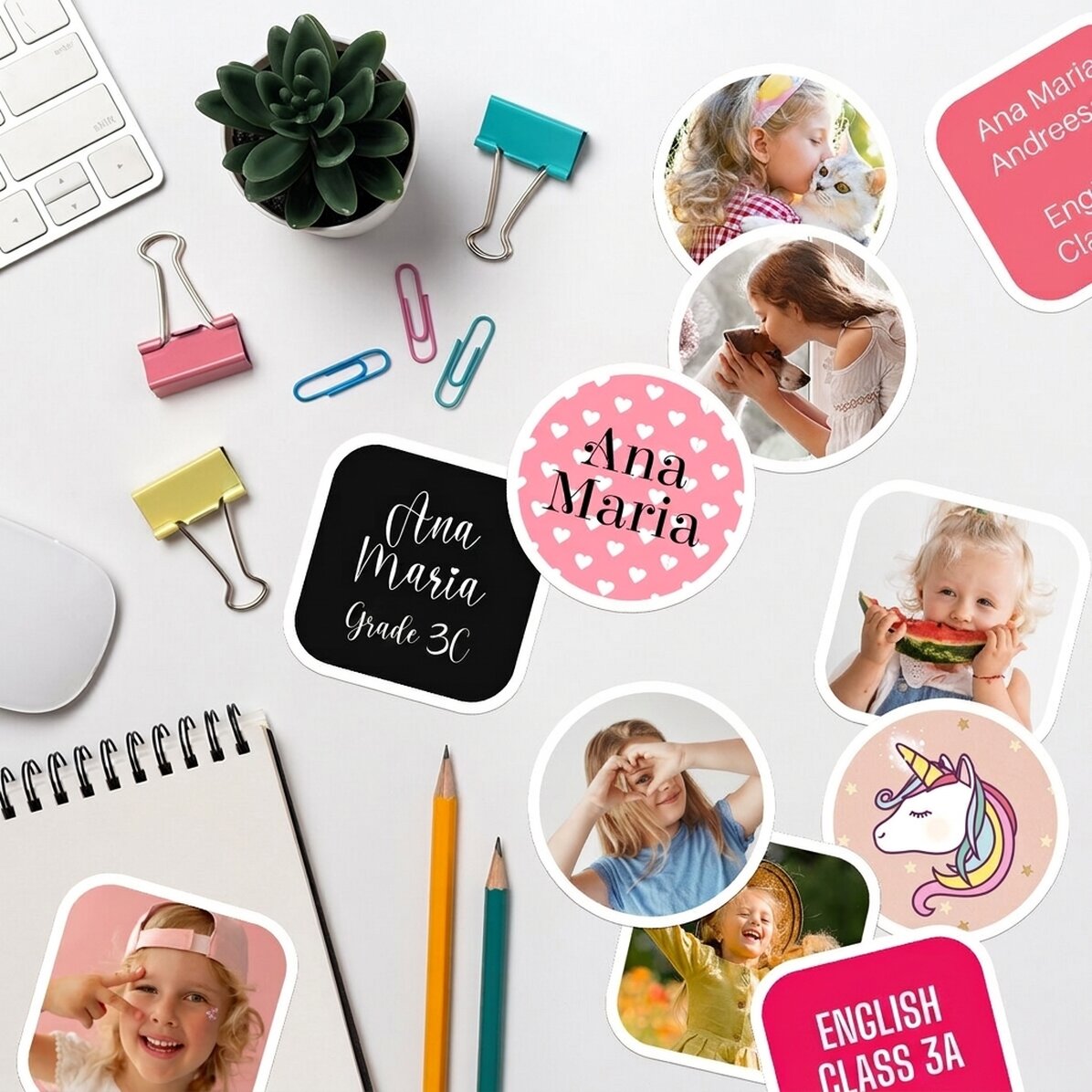 Set van 12 gepersonaliseerde stickers (zelfklevende etiketten) voor school