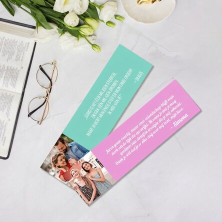 Gepersonaliseerde boekenlegger met een foto en een boodschap