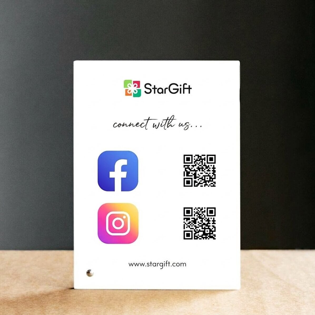 Gepersonaliseerde fotolijst voor op het bureau met tekst en QR-codes - Social Media