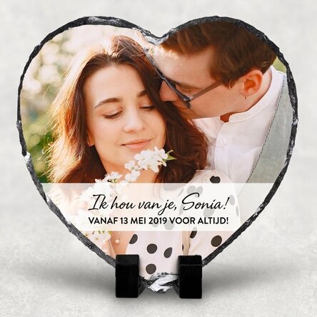 Leisteen in de vorm van een hart, gepersonaliseerd met een foto en een boodschap