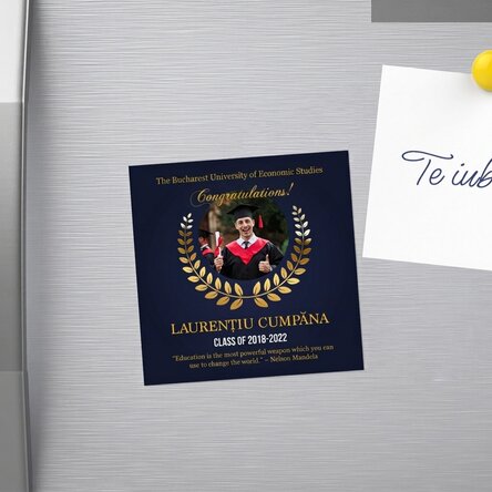 Personalised 10x10 magnet with photo and text for graduation