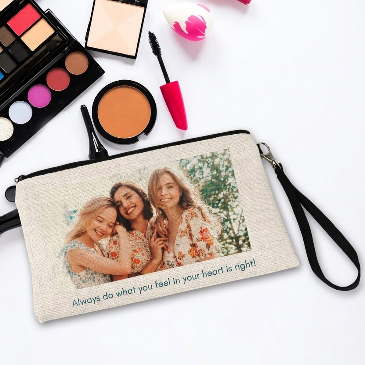 Een gepersonaliseerde accessoire-set met tekst en een foto