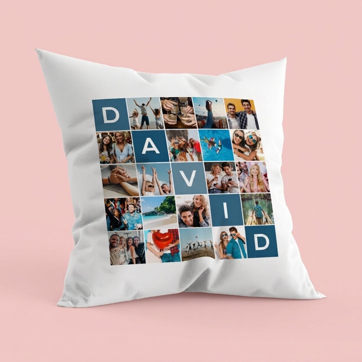 Gepersonaliseerd kussen met 20 foto’s en een naam van 5 letters