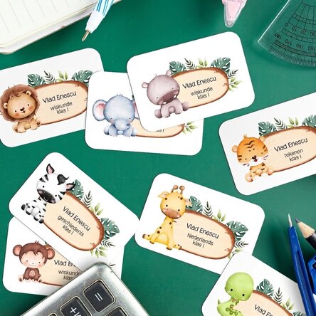 Set van 8 gepersonaliseerde stickers (zelfklevende etiketten) voor school met tekst - Dierentjes