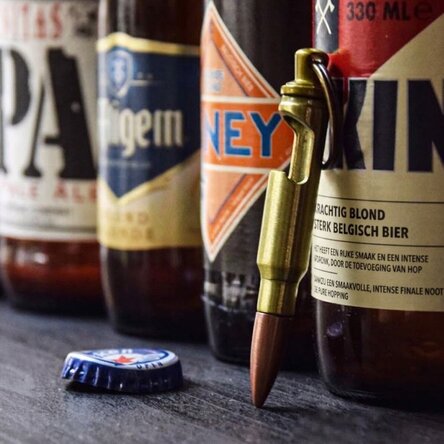 Bieropener in de vorm van een kogel