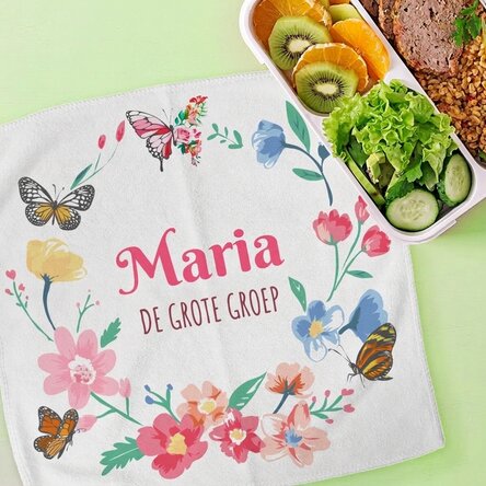 Gepersonaliseerde handdoek met tekst - Kleurrijke vlinders